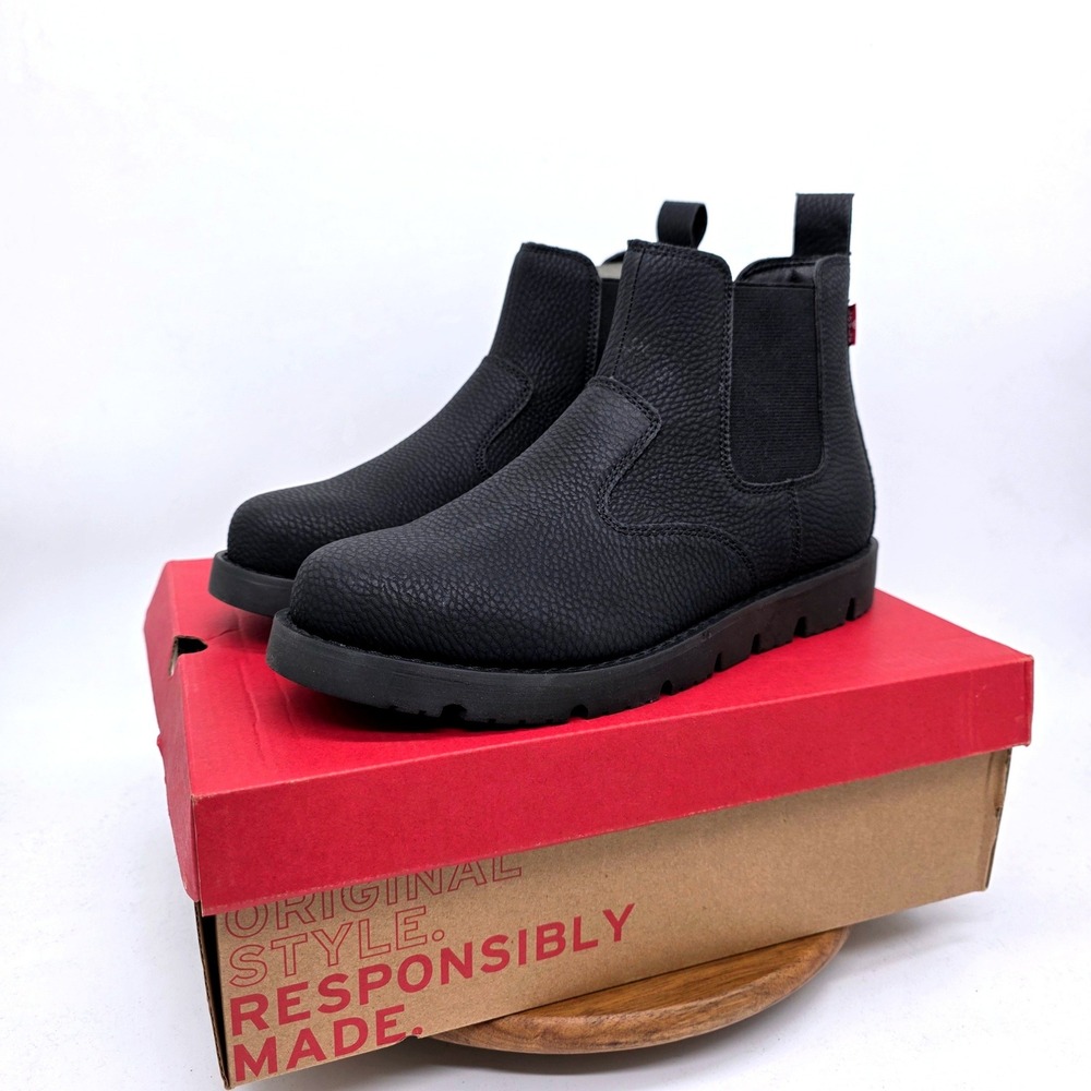 Levis Chelsea Logger Black Monochrome Boots Men's Size 8 M Slip On Shoes NEW